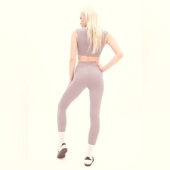 Girlfriend Collective | Compressive High-Rise Legging in Pink Nude Size Small - Picture 5 of 8